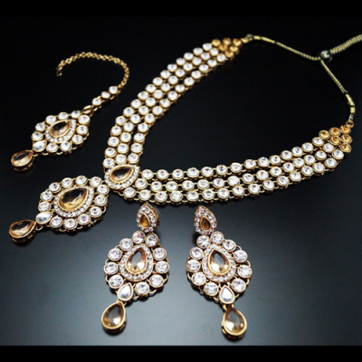 Indian Wedding Jewellery with an Extravagance of Modern Designs | Bling ...